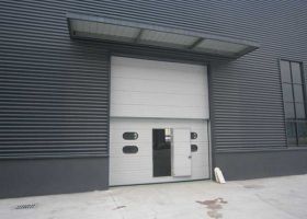  浙江工業(yè)提升門(mén)廠家,全國(guó)免費(fèi)上門(mén)安裝服務(wù)！【廣州奇翔】