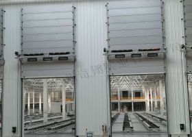 廣州工業(yè)門提升門好用嗎？放不防曬？-廣州奇翔
