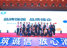 廣州工業(yè)提升門廠家-廣州奇翔創(chuàng)造良好的消費環(huán)境！